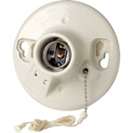 Lampholder W/ Outlet & Pull Chain Porcelain