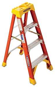 Werner 6204 Step Ladder, 4 ft H, Type IA Duty Rating, Fiberglass, 300 lb, 3-Step, 8 ft Max Reach