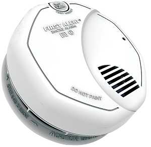 First Alert 1039842 Smoke and Fire Alarm with Battery, Lithium-Ion Battery, Ionization, Photoelectric Sensor, 85 dB